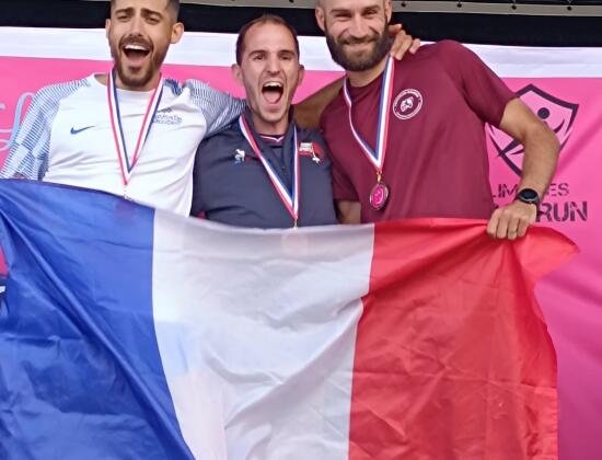 William Atger signe un retour magistral avec deux titres nationaux sur la distance olympique et la longue distance.