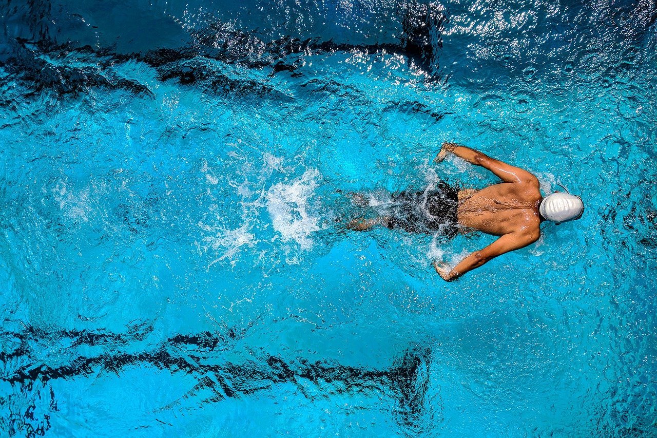 Les Entraînements de Natation : Améliorer Vos Performances dans l’Eau